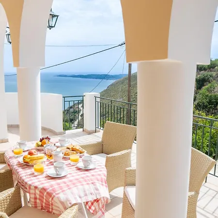 Bay View * Kourouklata