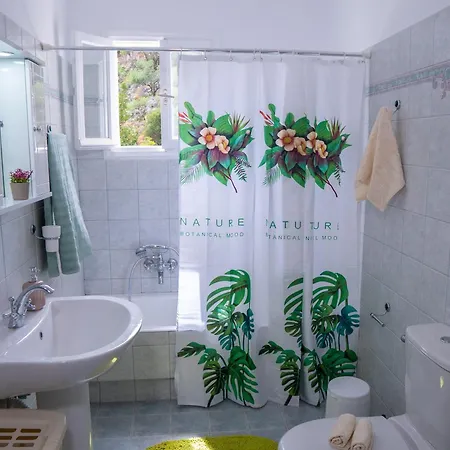 Bay View Villa Kourouklata