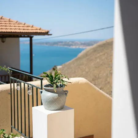 Bay View Villa Kourouklata